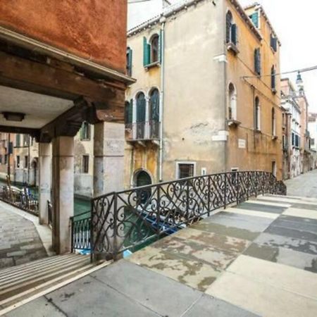 Casa Lucatello - Nel Cuore Di Venezia Apartment Luaran gambar
